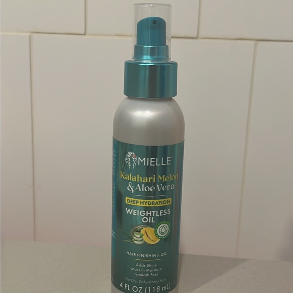 NWT Mielle Kalahari Melon & Aloe Vera Weightless Hair Oil